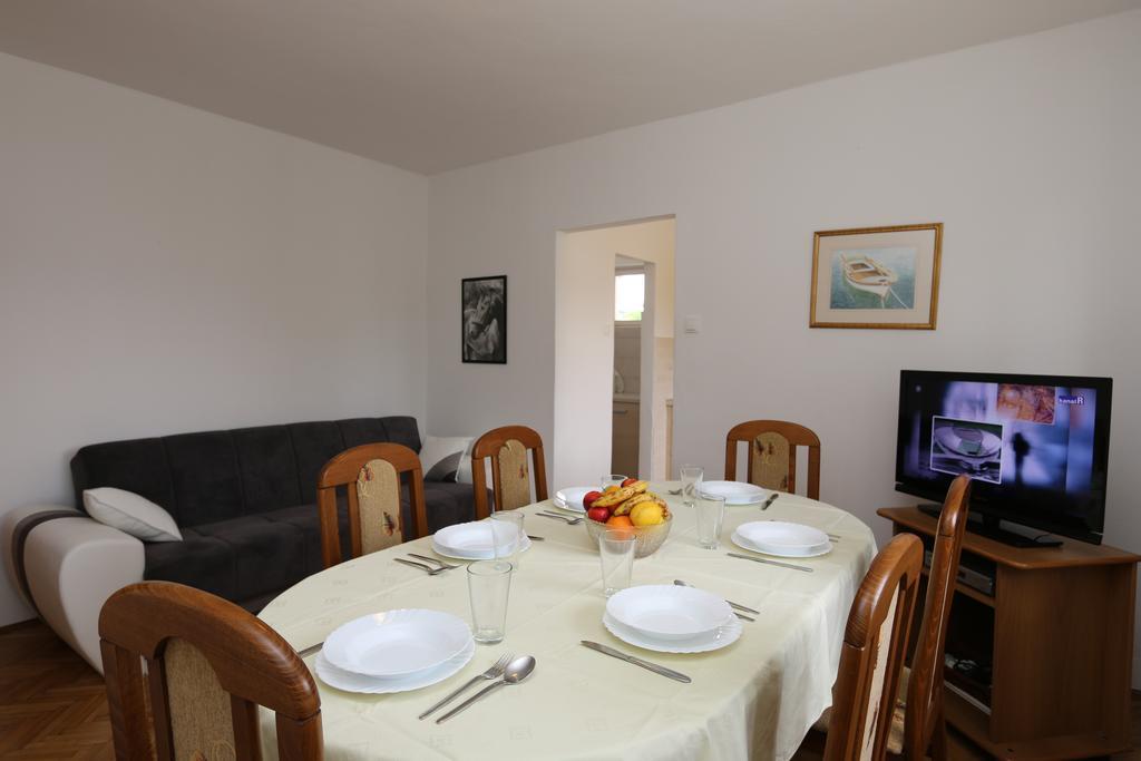 Apartment Slavica Šilo Buitenkant foto