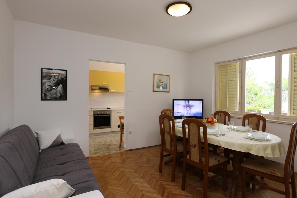 Apartment Slavica Šilo Buitenkant foto